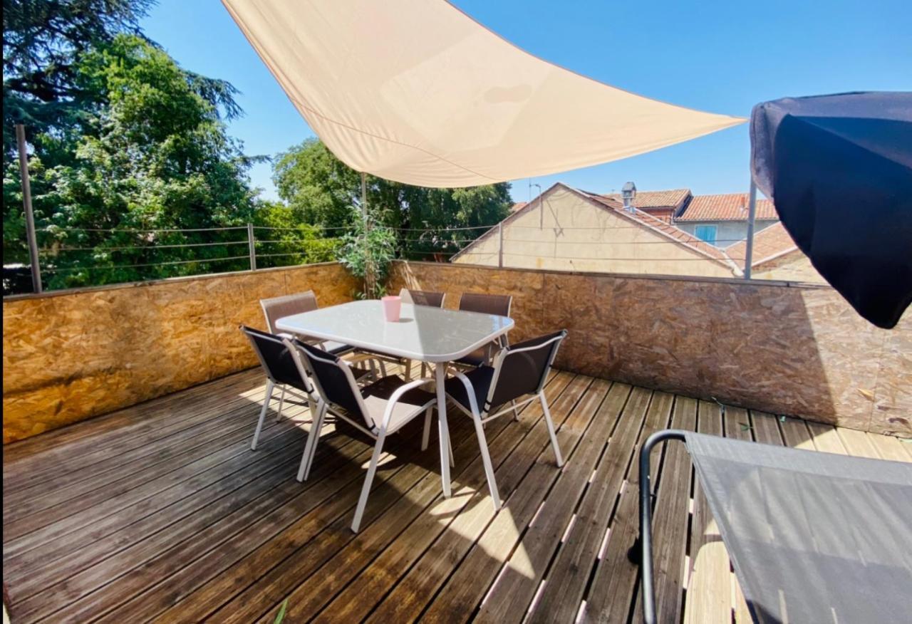 شقة T3 En Duplex Pour 6 Pers Bien Place Terrasse Et Parking Inclus تولوز المظهر الخارجي الصورة